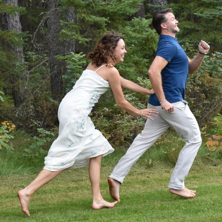 Shannon & Irmo met on a stunning beach in Colombia three years ago, and they’ve been inseparable ever since.  From cooking together, to frequent travels, to enjoying a Cherry Kiss cocktail from their favourite fruit winery, every moment feels sweeter together.